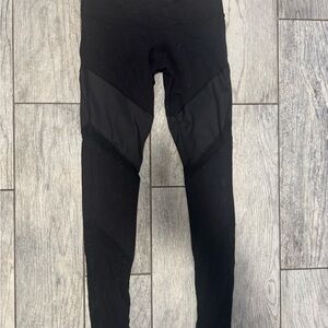 Alo Yoga High-Waist Moto Leggings - small